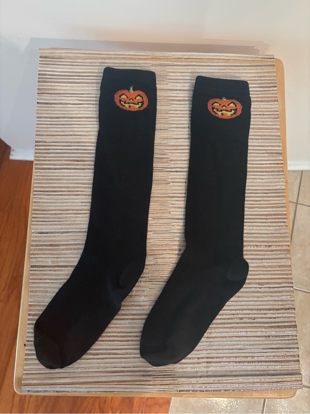 Black Jack-o’-lantern Halloween Knee-High Socks